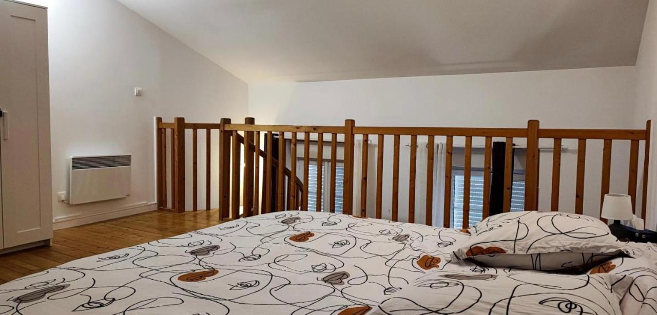 Charentaise avec Piscine 20min de la plage - Tonnay-Charente Extérieur photo