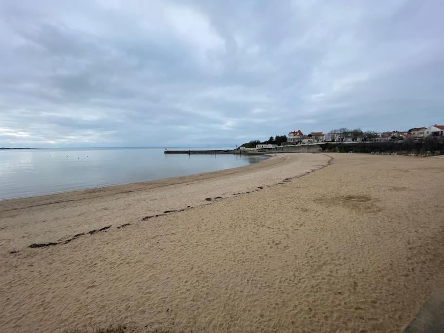 Charentaise avec Piscine 20min de la plage - Tonnay-Charente Extérieur photo