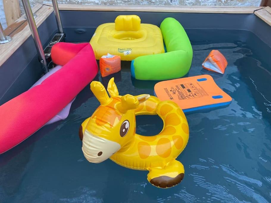 Charentaise avec Piscine 20min de la plage - Tonnay-Charente Extérieur photo