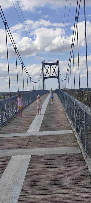 Charentaise avec Piscine 20min de la plage - Tonnay-Charente Extérieur photo