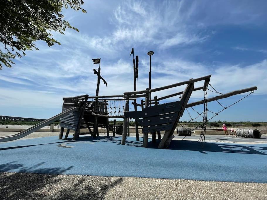 Charentaise avec Piscine 20min de la plage - Tonnay-Charente Extérieur photo